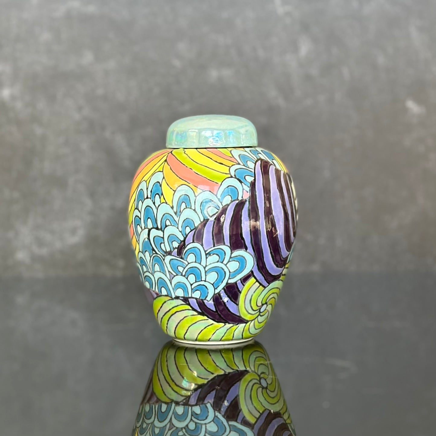 147P - Bud Vase/Ginger Jar - NOT Microwave or Dishwasher Safe