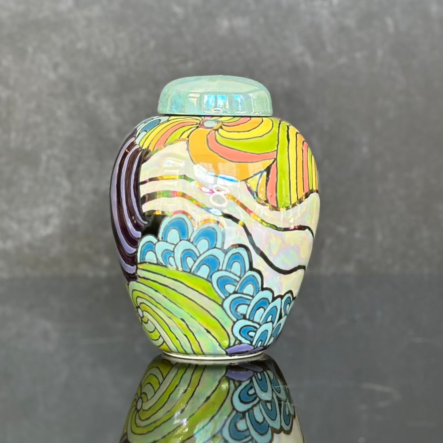 147P - Bud Vase/Ginger Jar - NOT Microwave or Dishwasher Safe