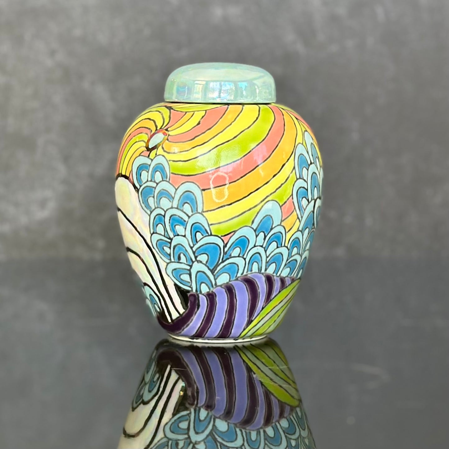 147P - Bud Vase/Ginger Jar - NOT Microwave or Dishwasher Safe